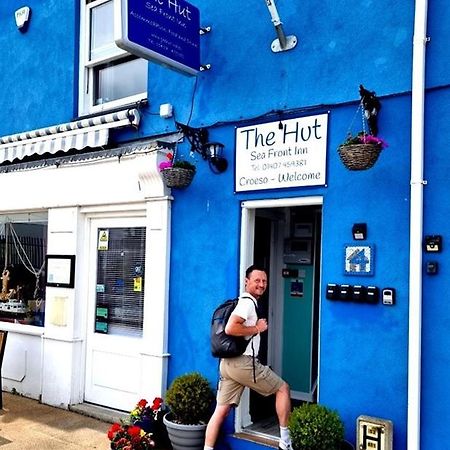 The Hut Wales - A Sea Front Inn Holyhead Zewnętrze zdjęcie